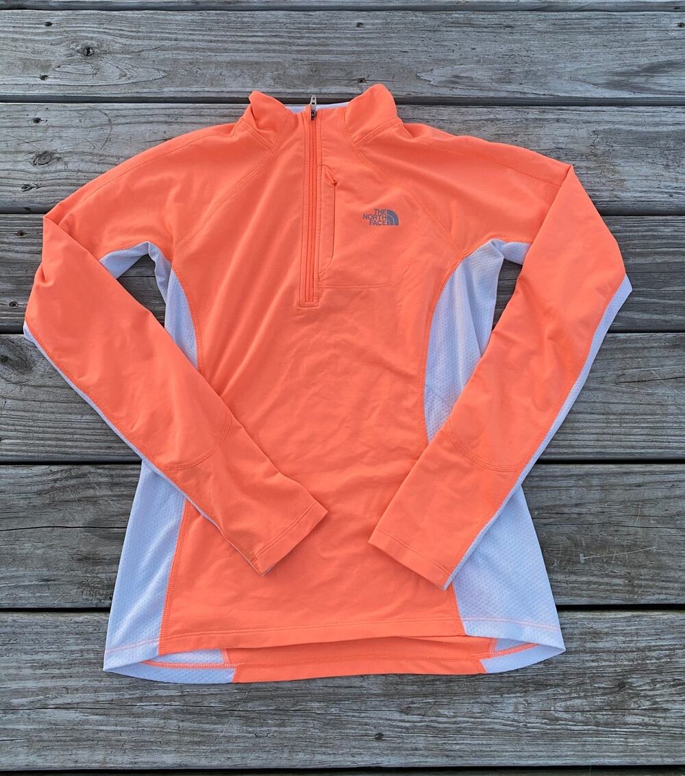 The North Face Vapor Wick Long Sleeve Quarter Zip Shirt - Orange - Size S